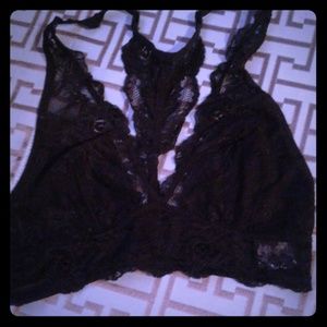 NWOT Black lace bralette Size S